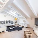 アパート Haus La Rocca By Premium *